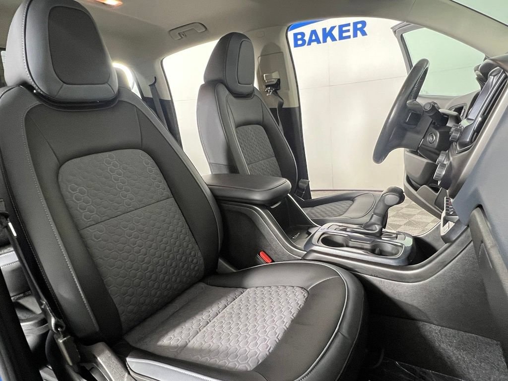 Used 2021 Bright Blue Chevrolet Z71 image 12