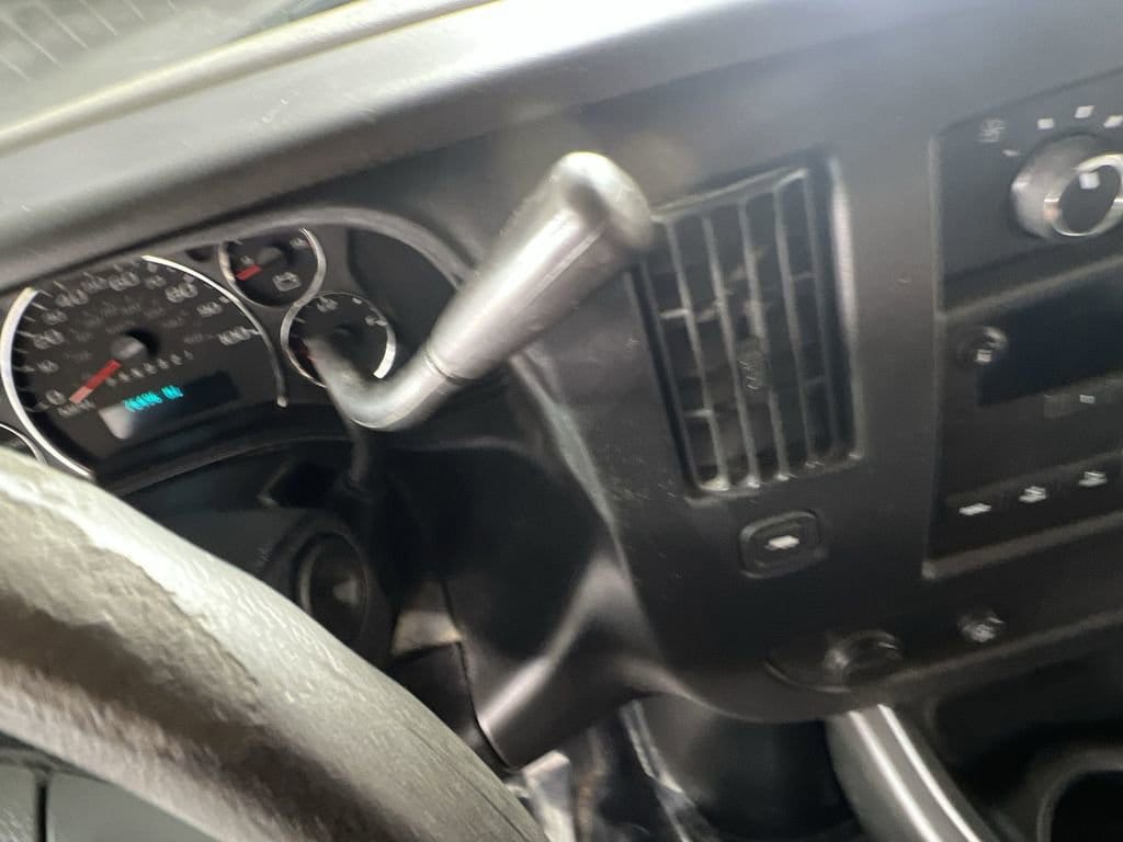 Used 2012 Summit White Chevrolet Work Van image 14