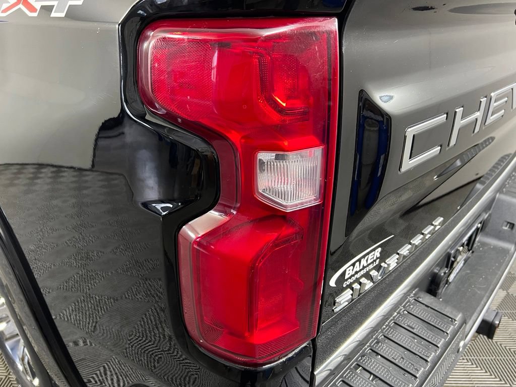 Used 2019 Black Chevrolet LTZ image 33