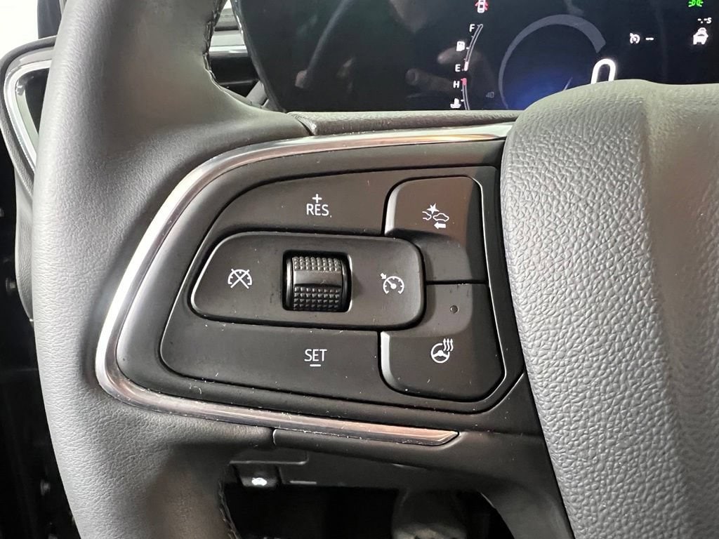 Used 2025 Ebony Twilight Buick Sport Touring image 22