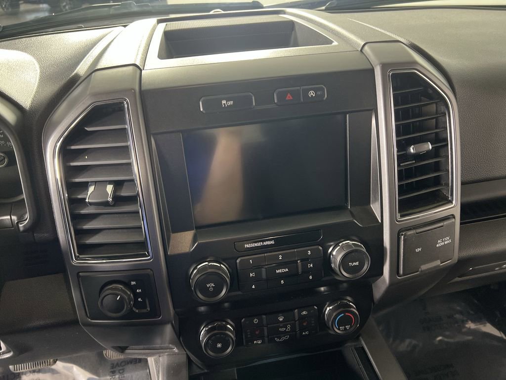 Used 2020 Magma Red Ford  image 12