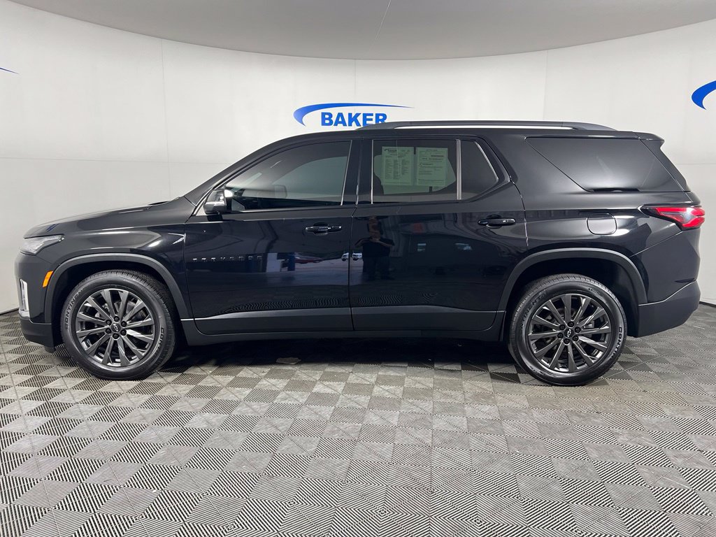 Used 2023 Mosaic Black Chevrolet RS image 2