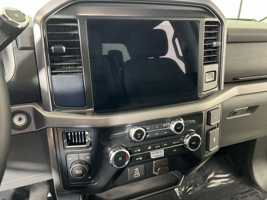 Used 2025 Agate Black Ford XLT image 12