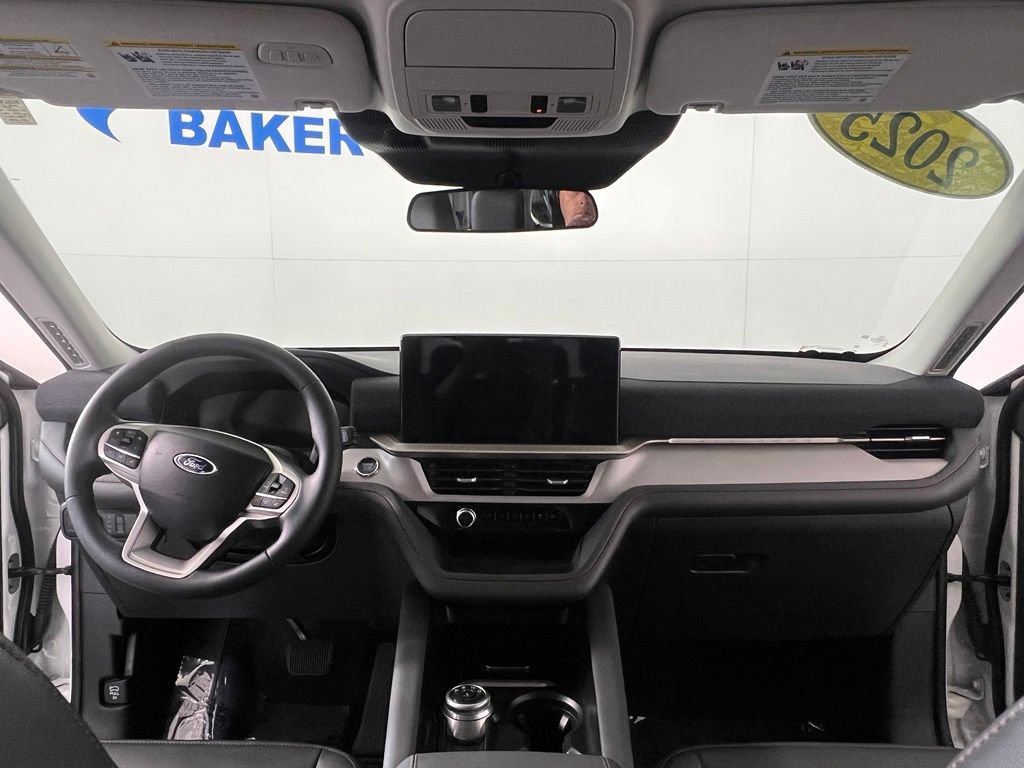 Used 2025 White Metallic Ford Active image 10