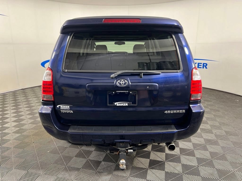 Used 2006 Nautical Blue Toyota Limited V8 image 4