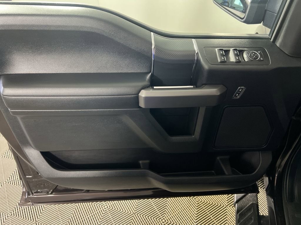 Used 2020 Magma Red Ford  image 21