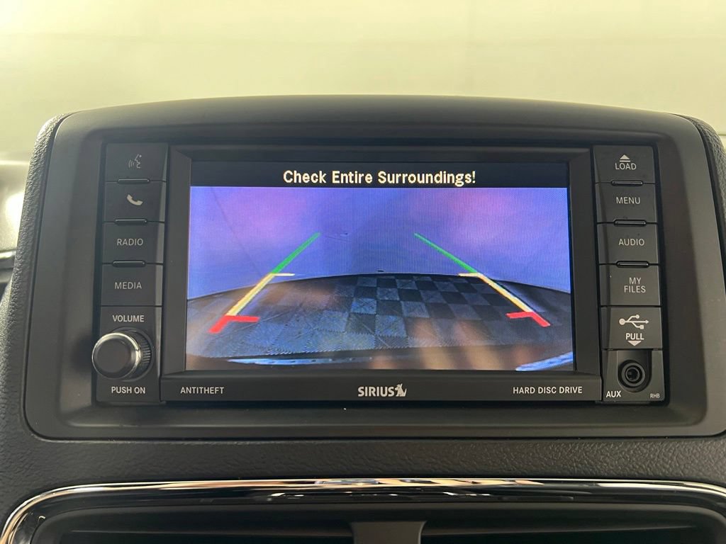 Used 2020 Octane Red Pearlcoat Dodge SXT image 28