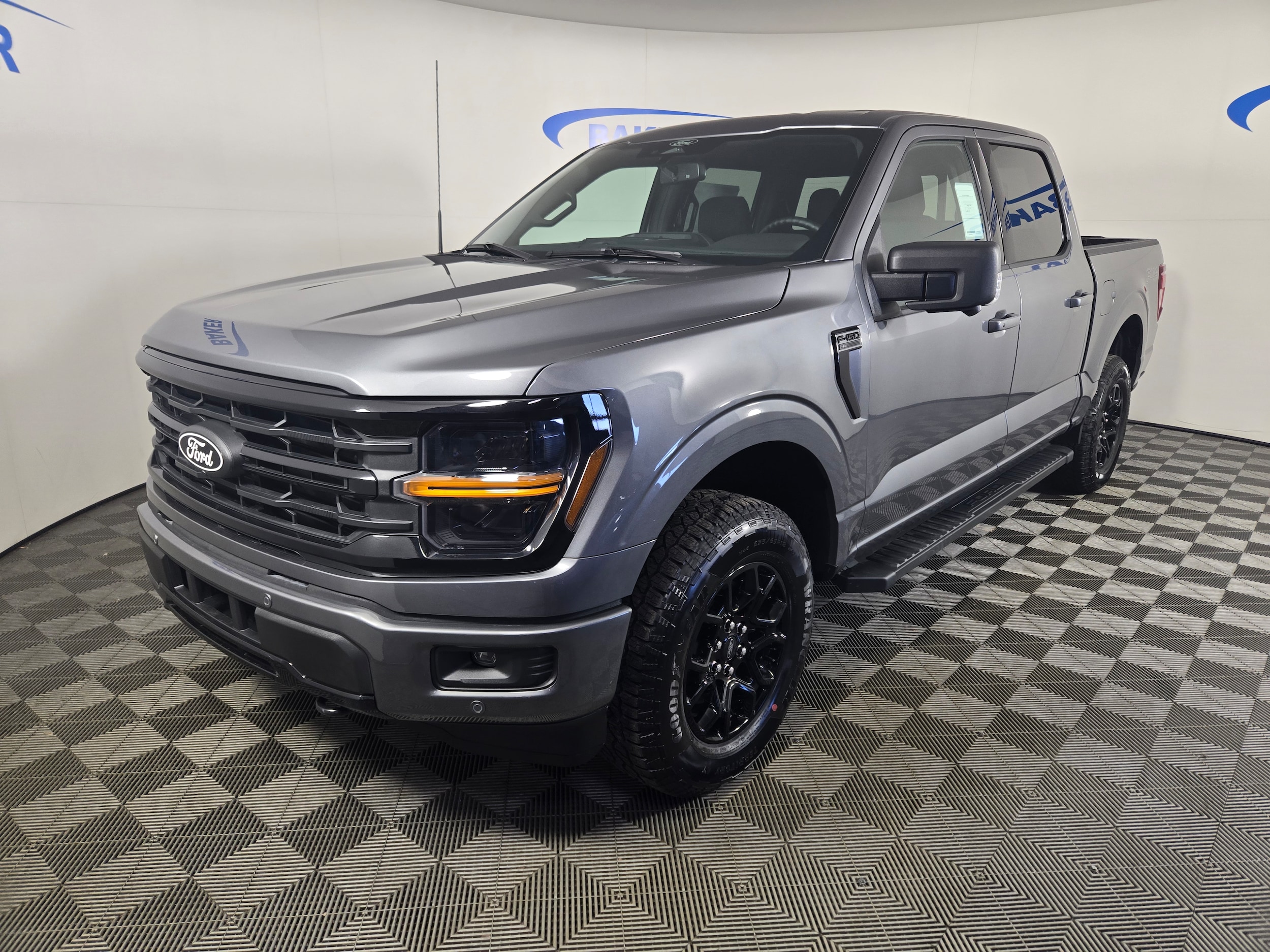 2025 Ford F-150 XLT's photo