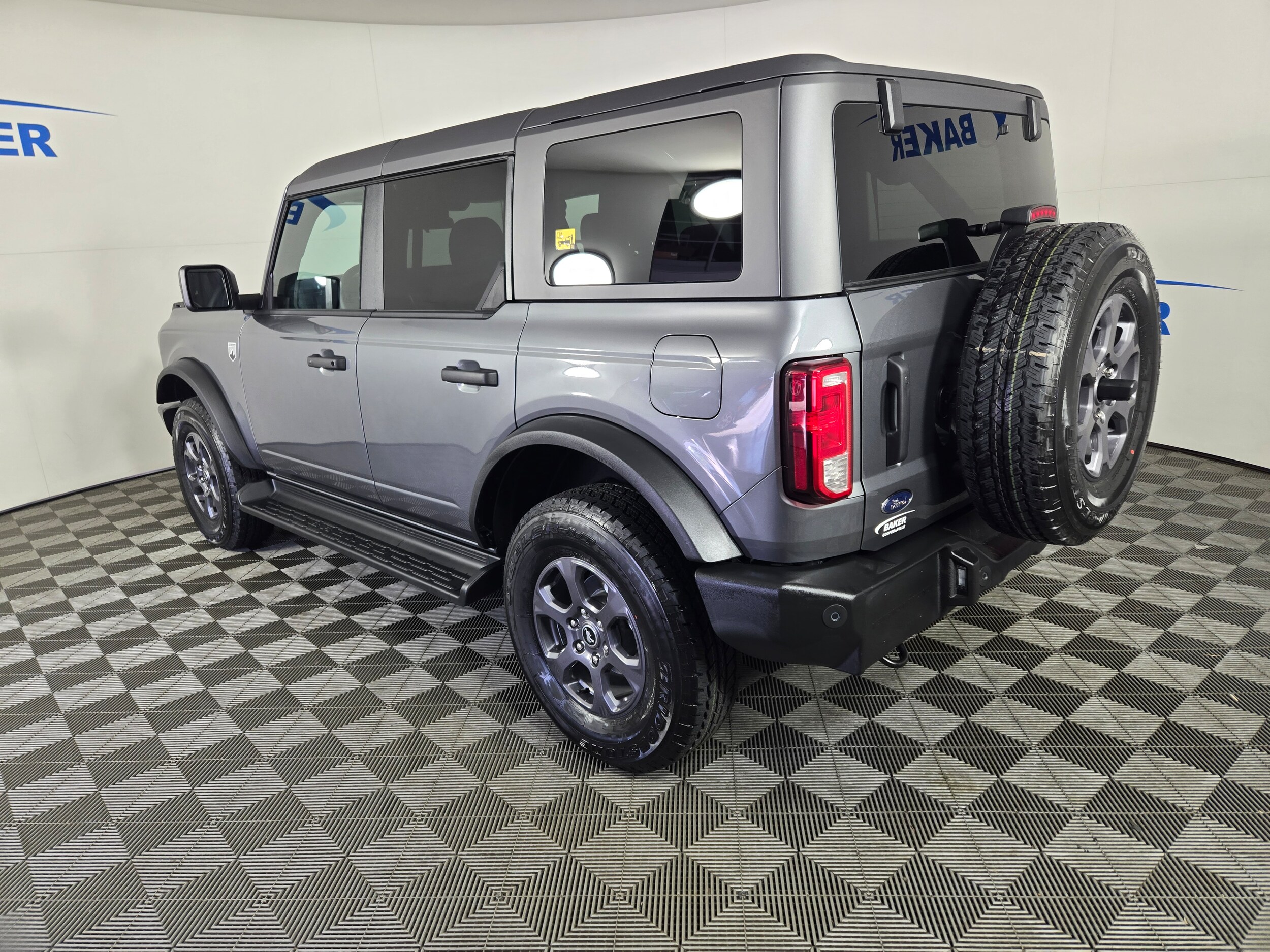 2025 Ford Bronco Big Bend photo 3