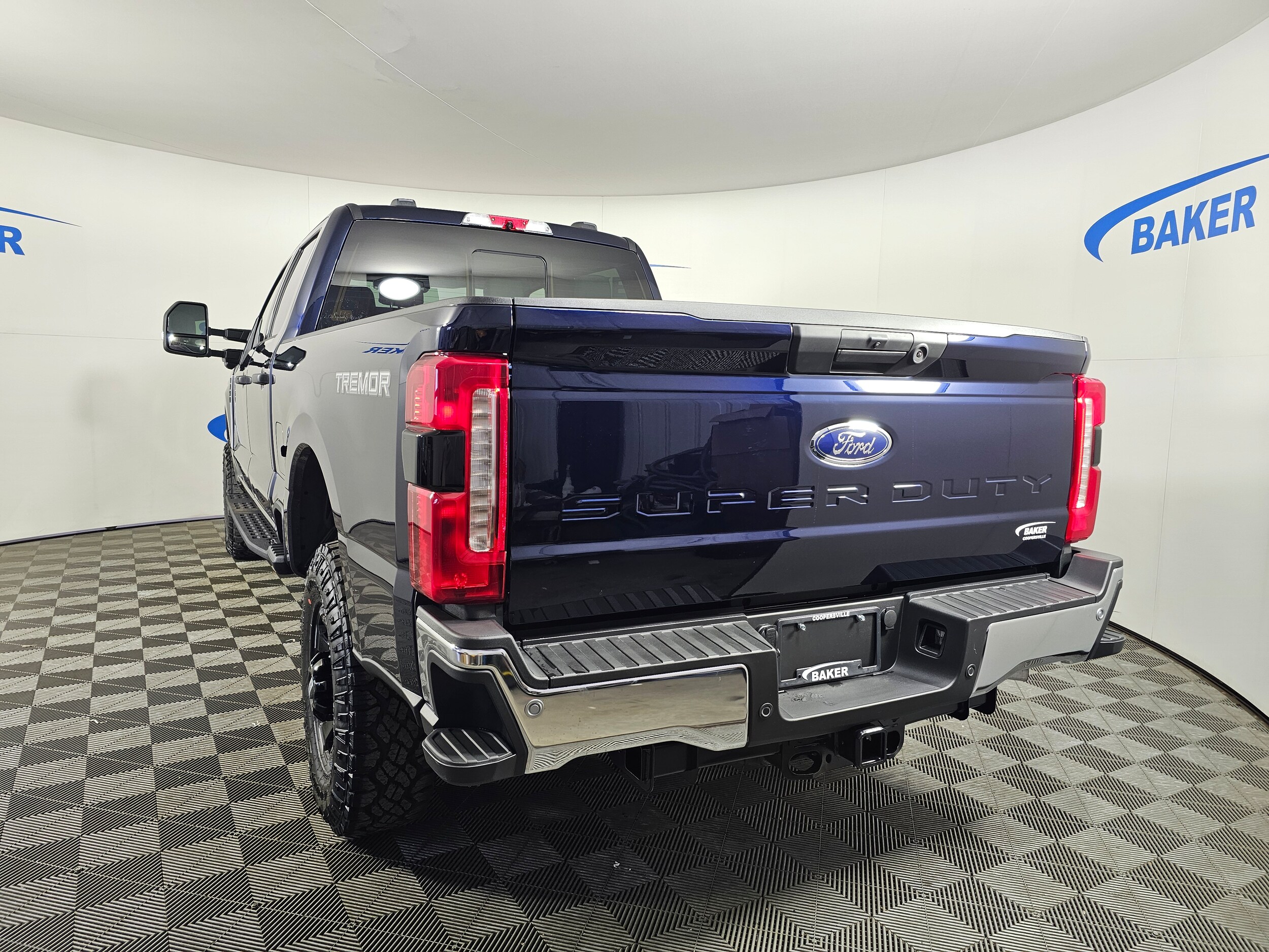 2025 Ford F-350 XLT photo 3