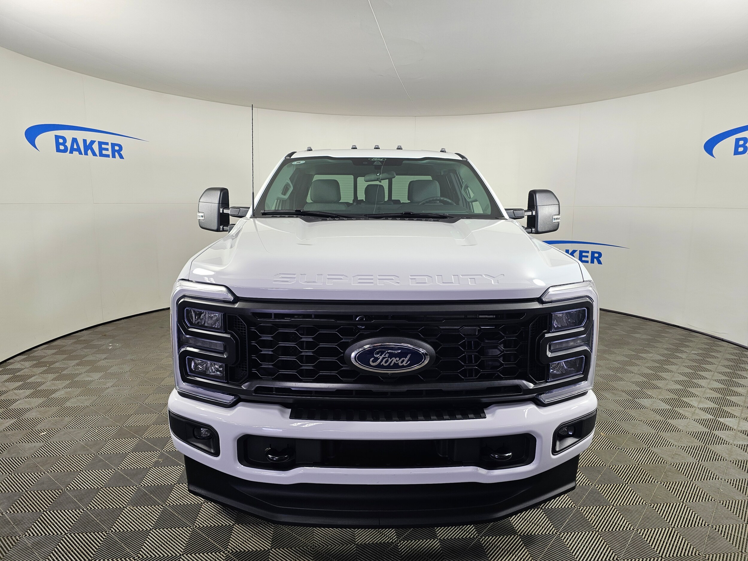 2025 Ford F-350 XL photo 2
