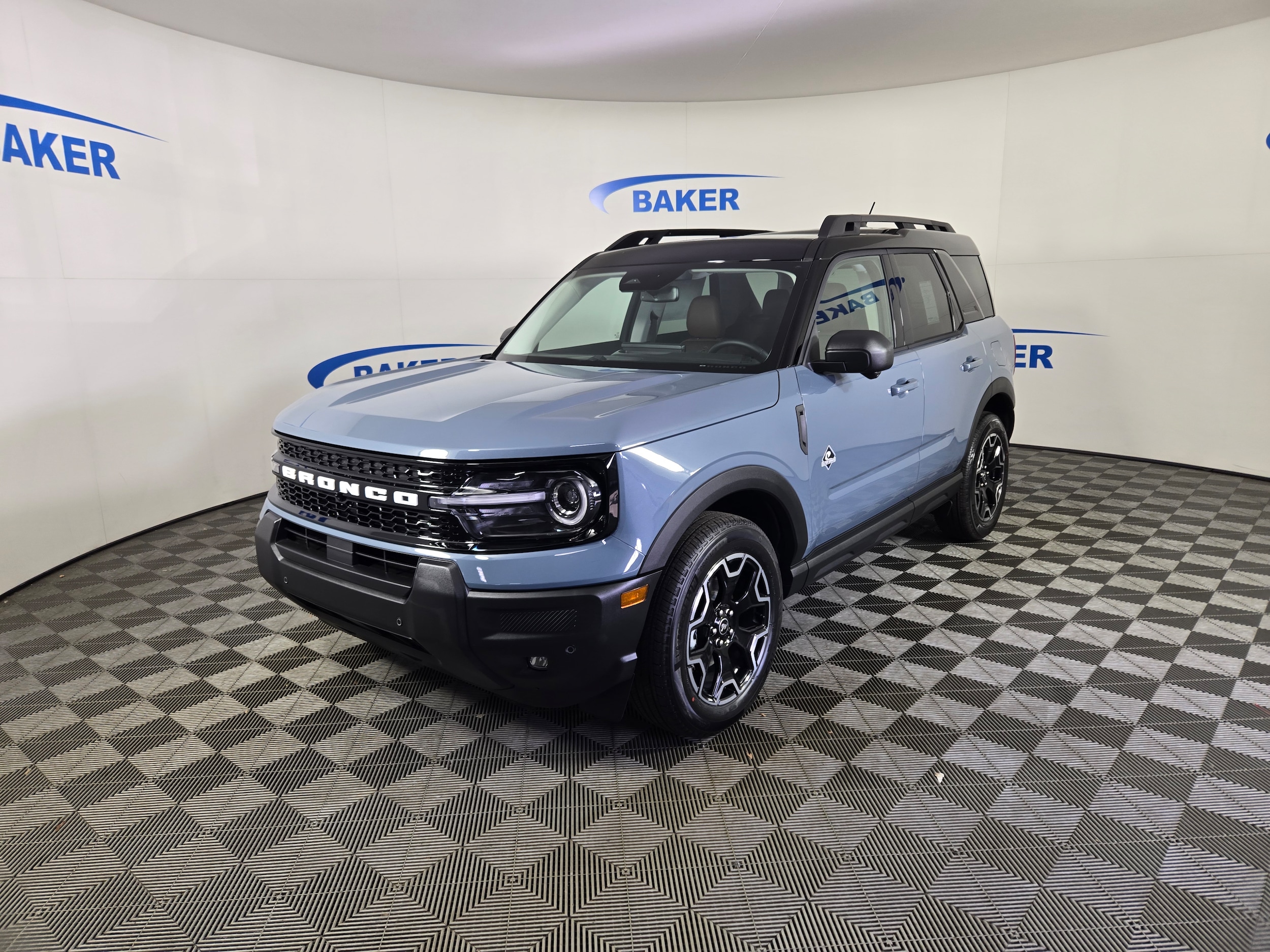 2025 Ford Bronco Sport Outer Banks's photo