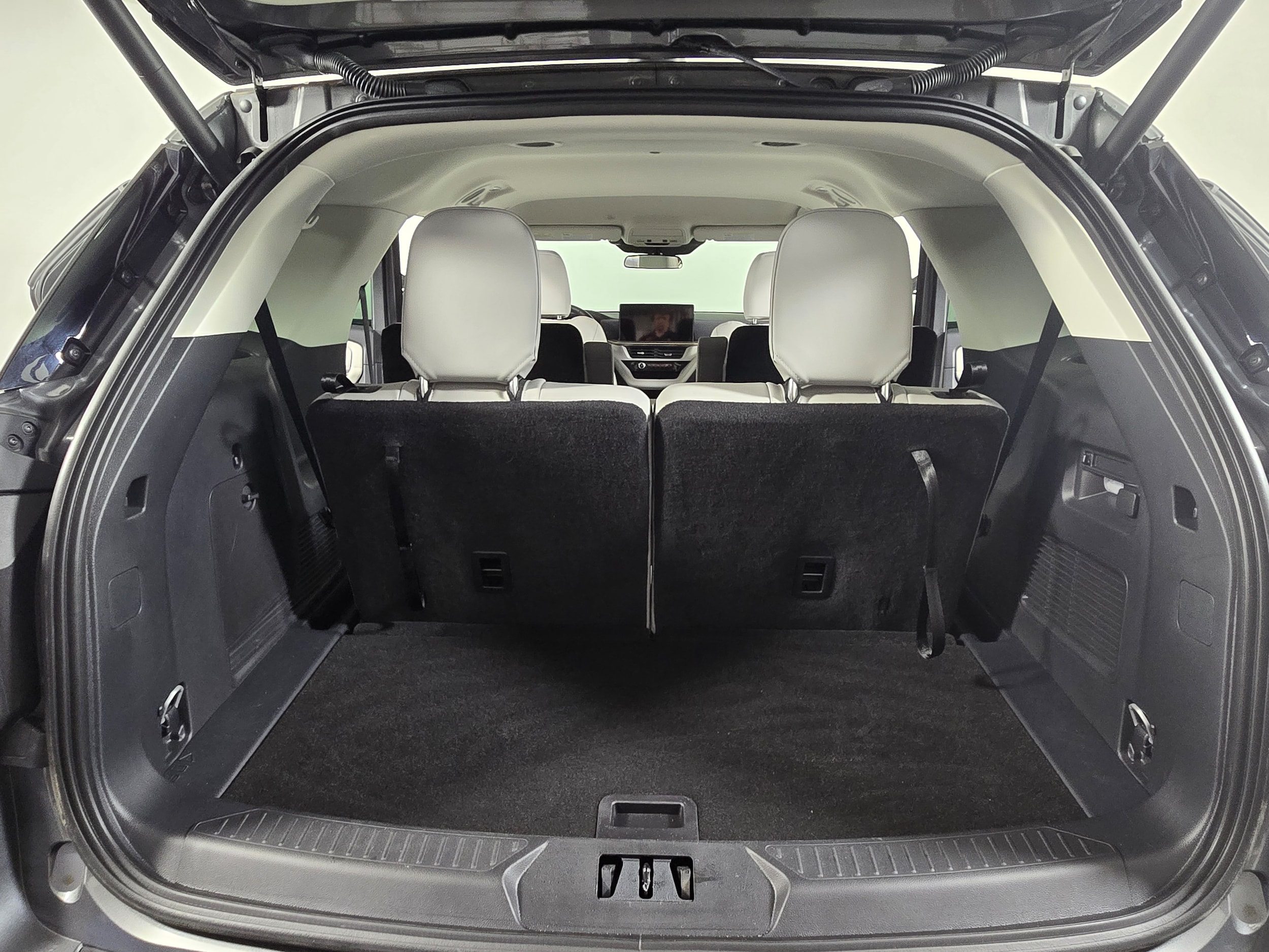 2026 Ford Explorer Active - Photo 16