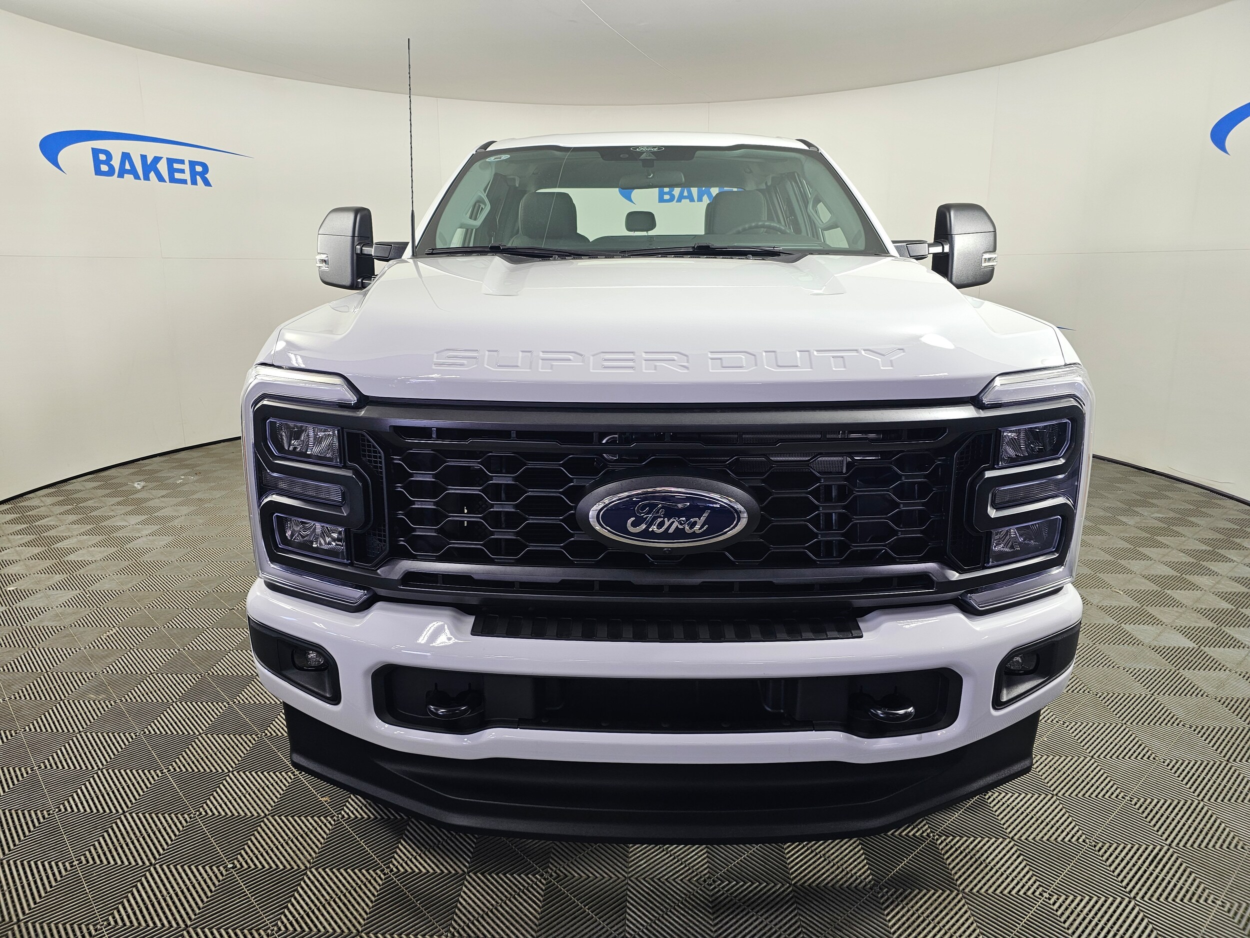 2025 Ford F-350 XL photo 2