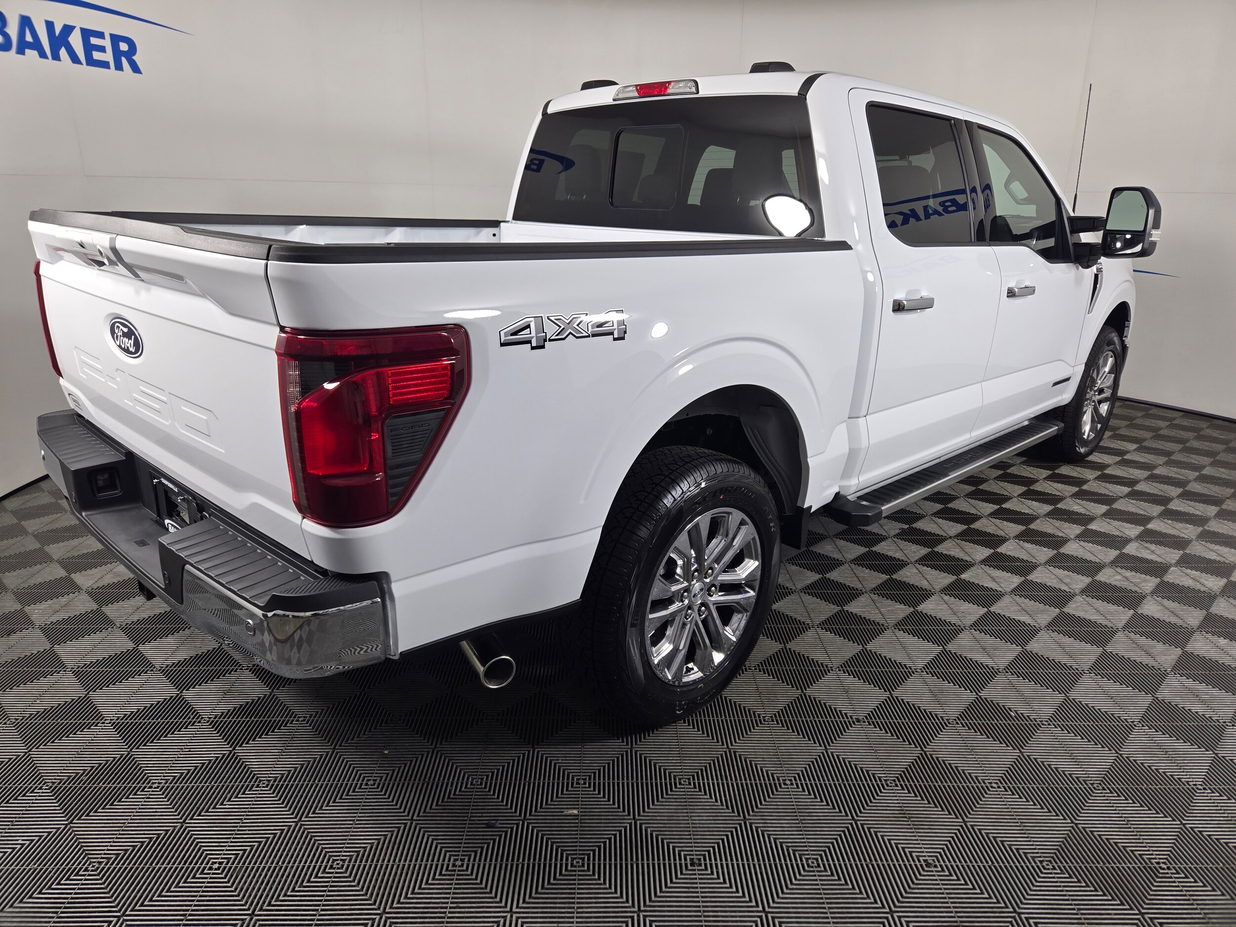 2025 Ford F-150 XLT photo 4