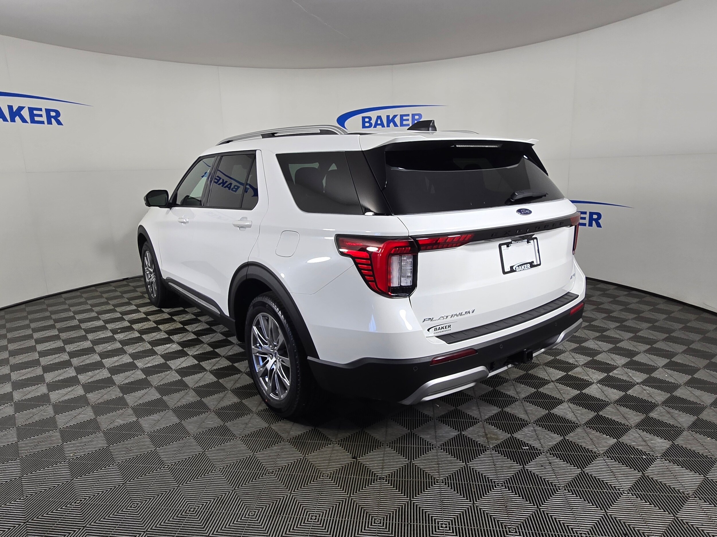 2026 Ford Explorer Platinum photo 3