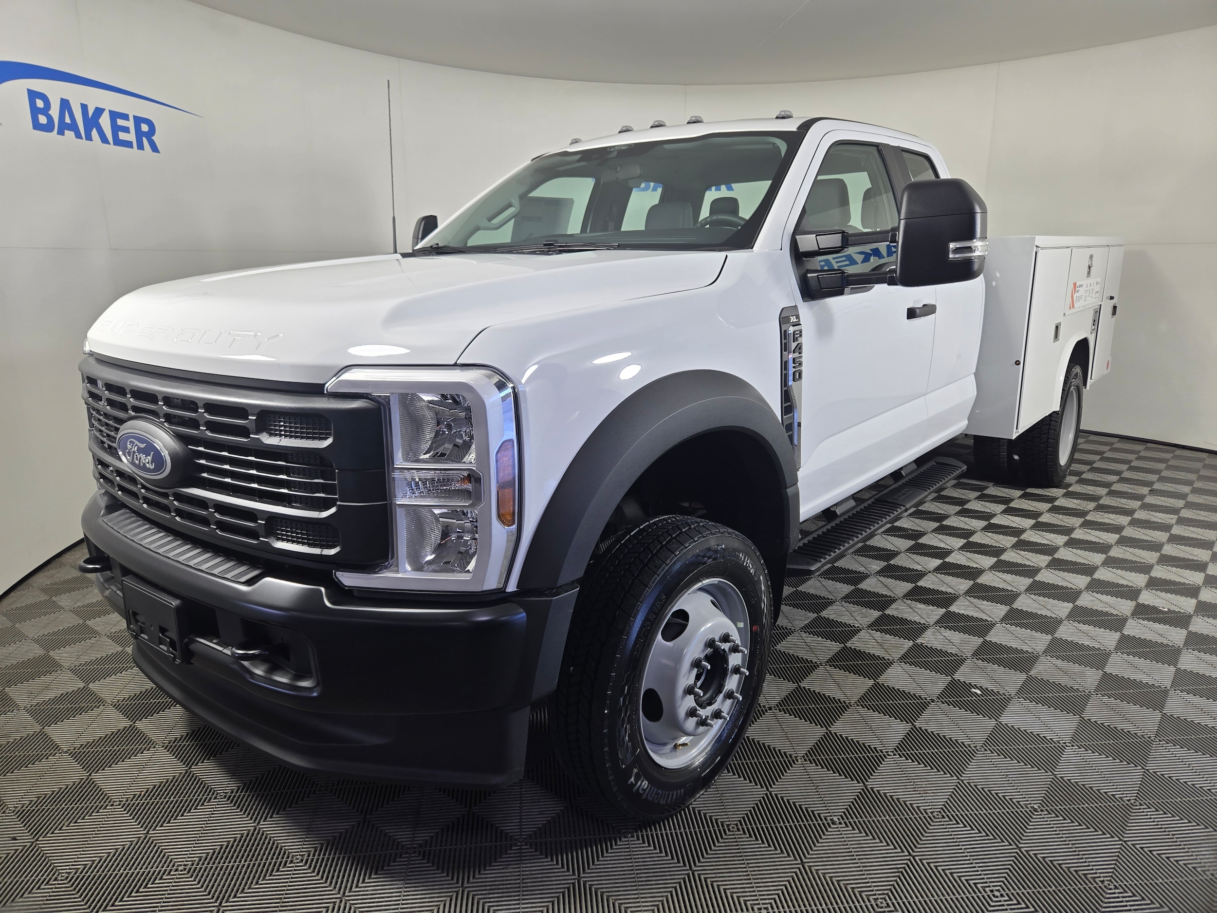 2026 Ford F-450 Super Duty Chassis Cab XL's photo