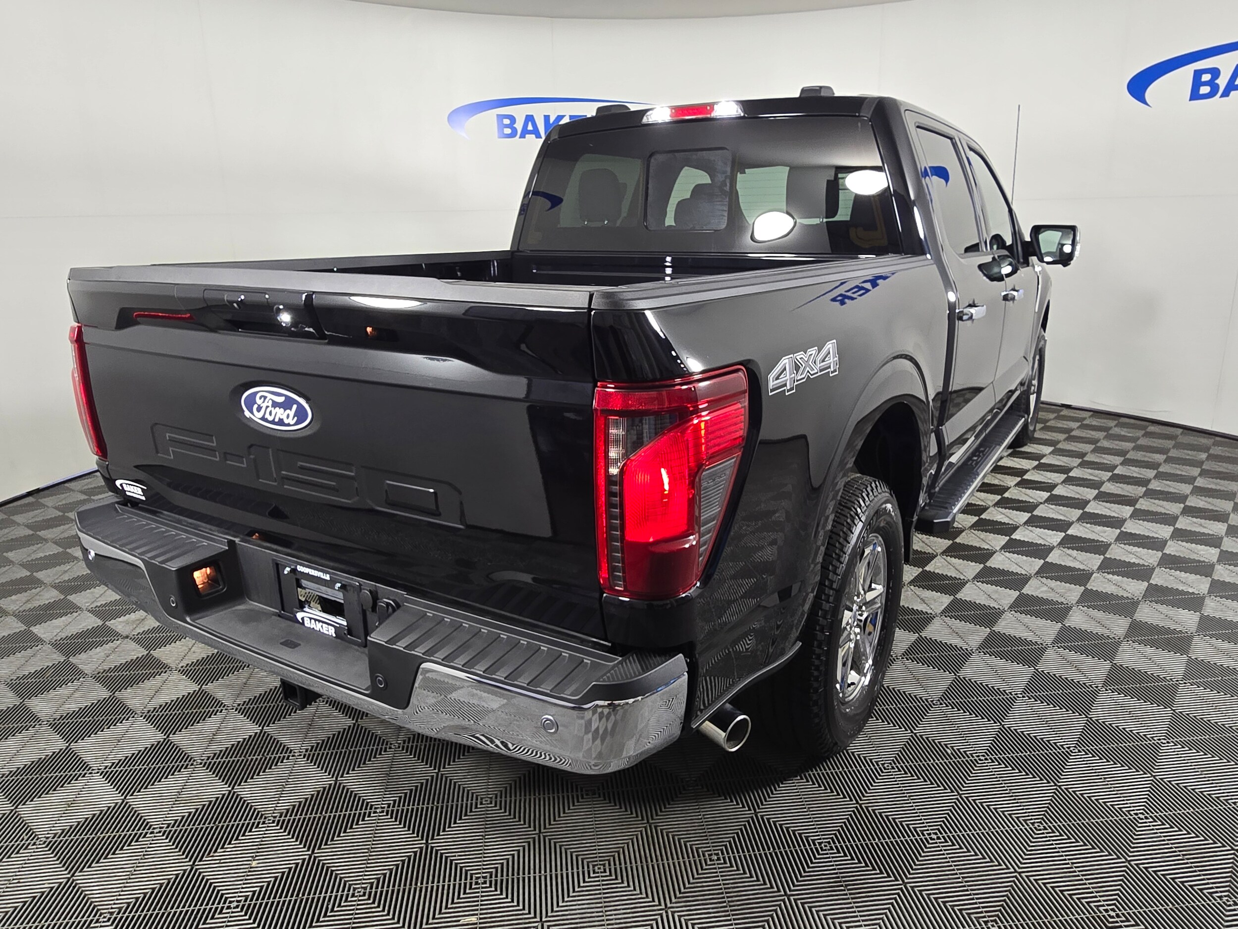 2025 Ford F-150 XLT photo 4