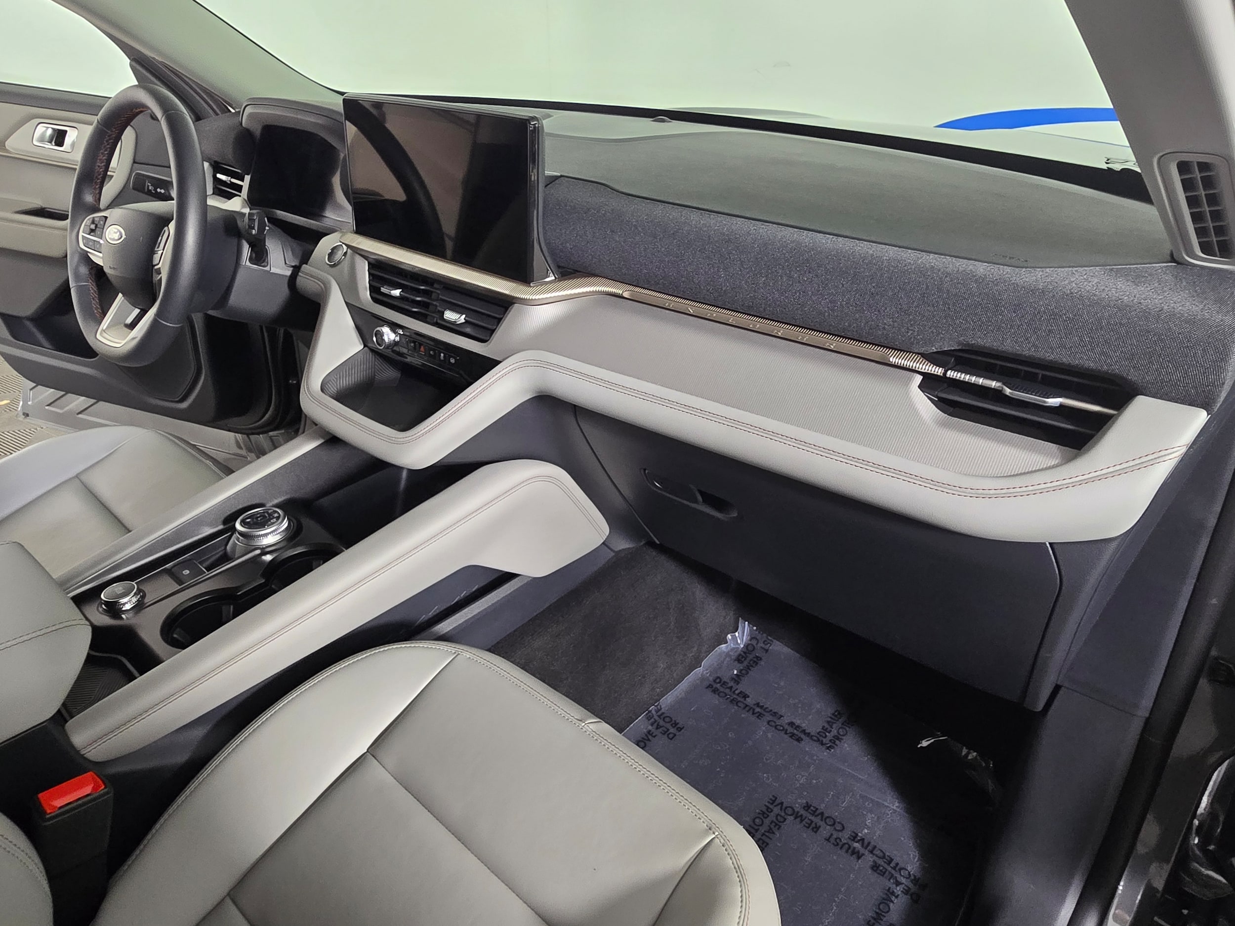 2026 Ford Explorer Active - Photo 14