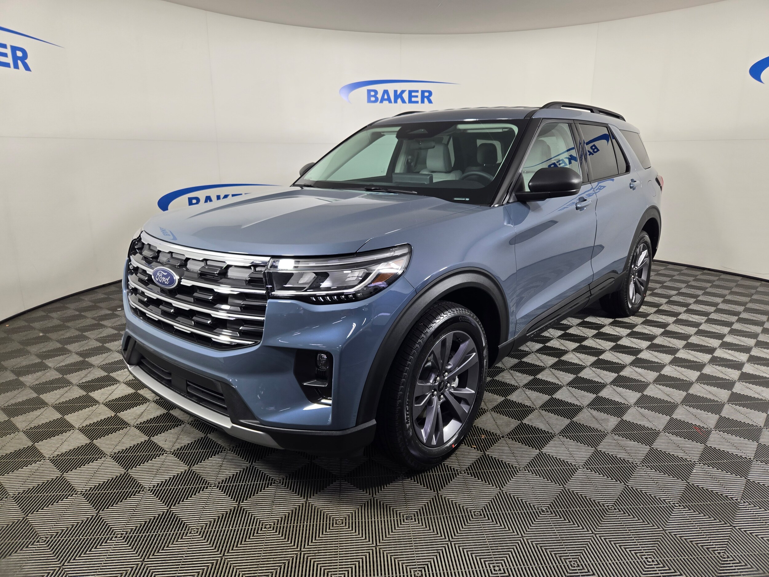 2020 Ford Explorer SUVs for Sale in Coopersville, MI | Baker Ford