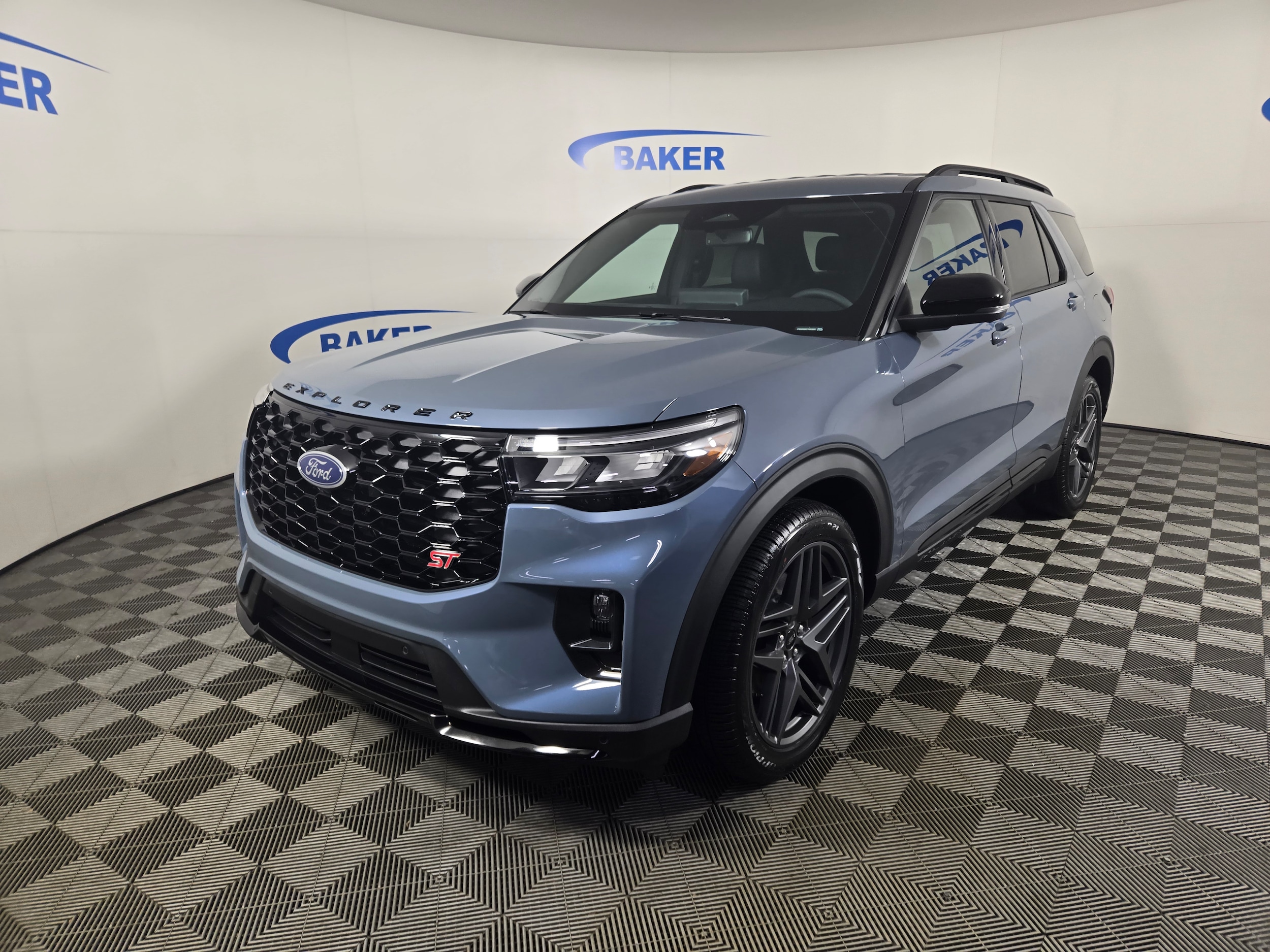 2026 Ford Explorer ST's photo