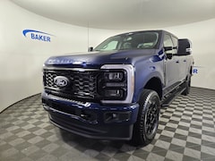 2027 Ford F-250 F-250&reg; XLT TRUCK
