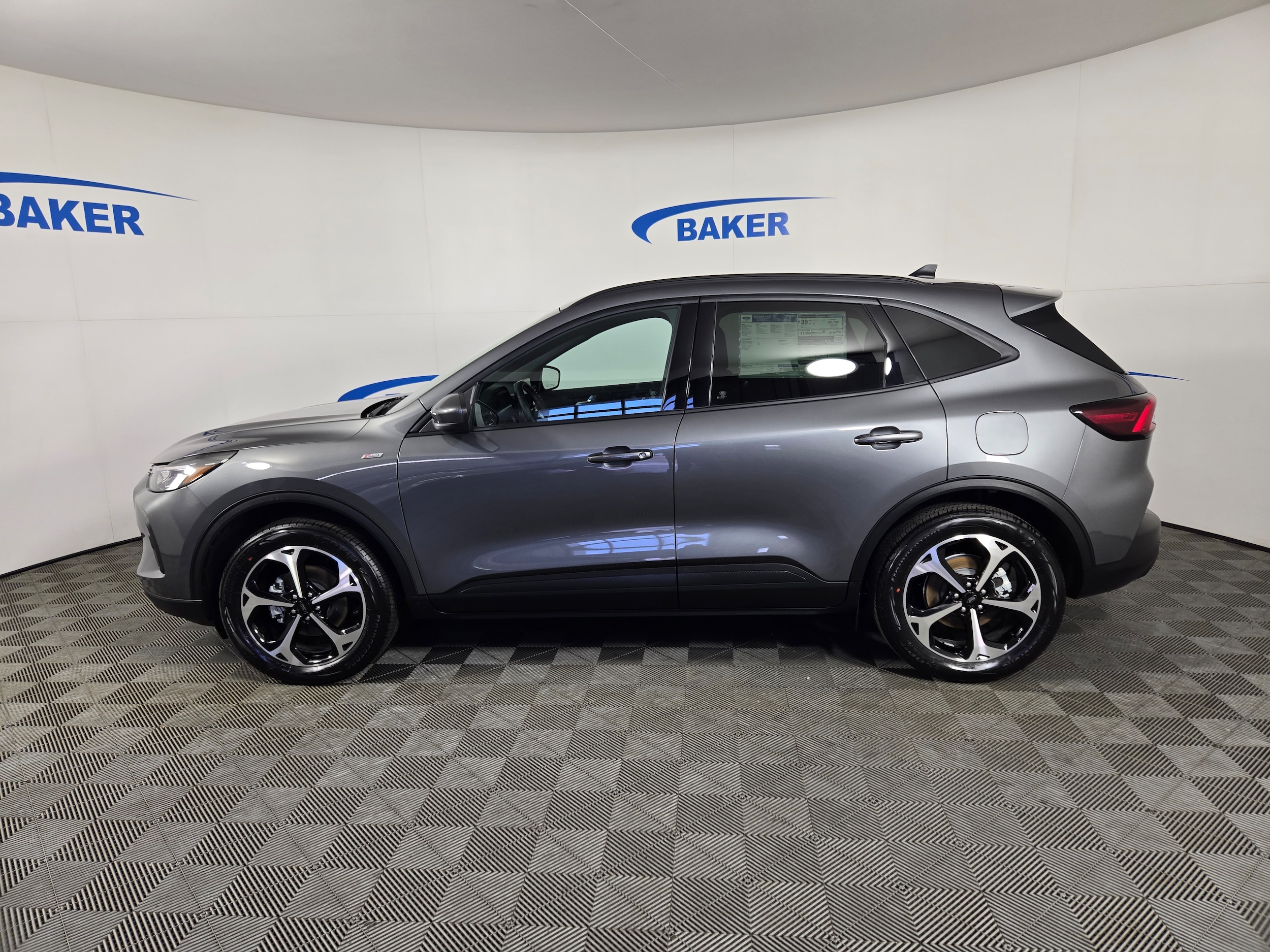 2025 Ford Escape Hybrid ST-Line Select photo 2