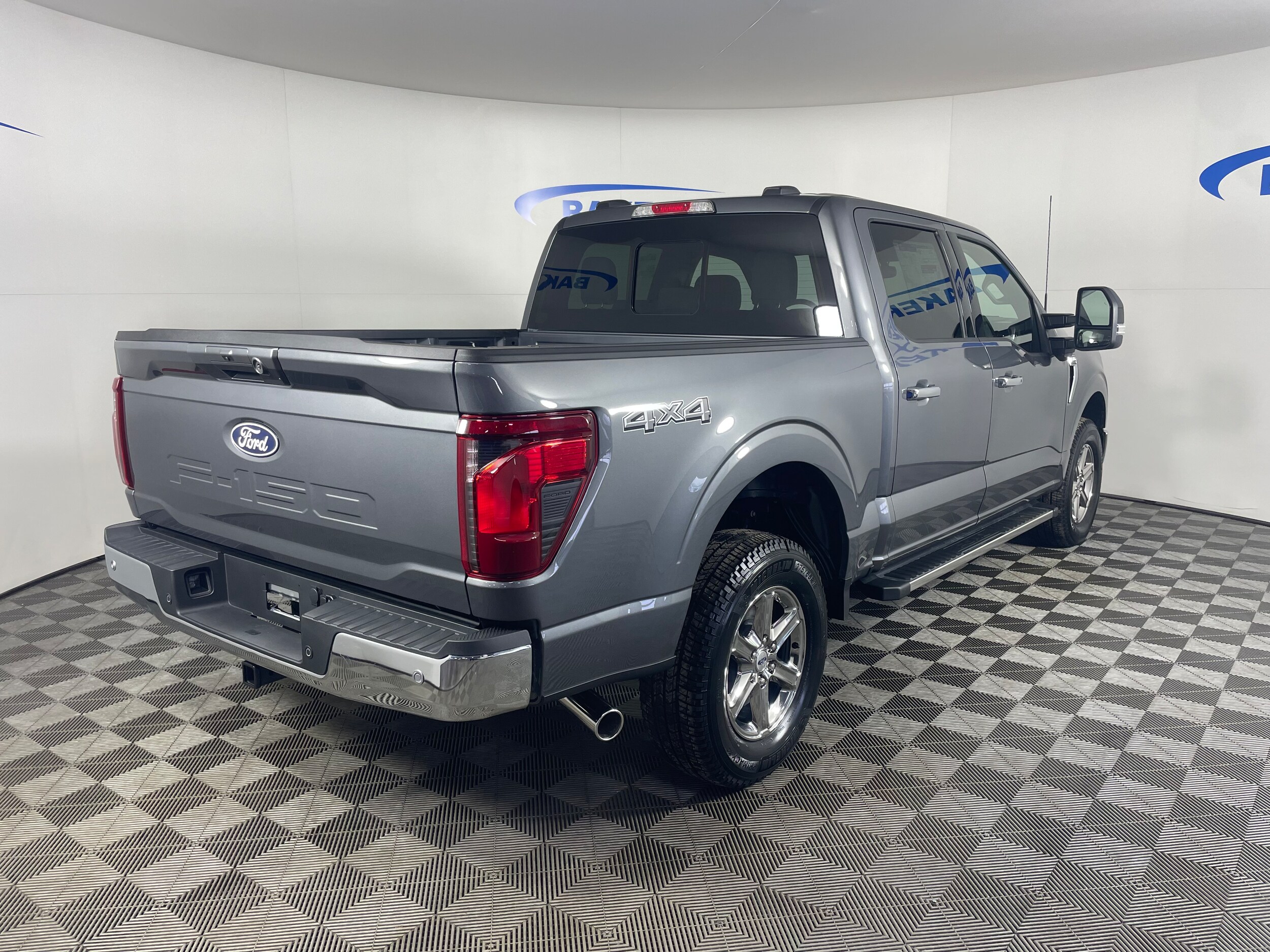 2025 Ford F-150 XLT photo 4