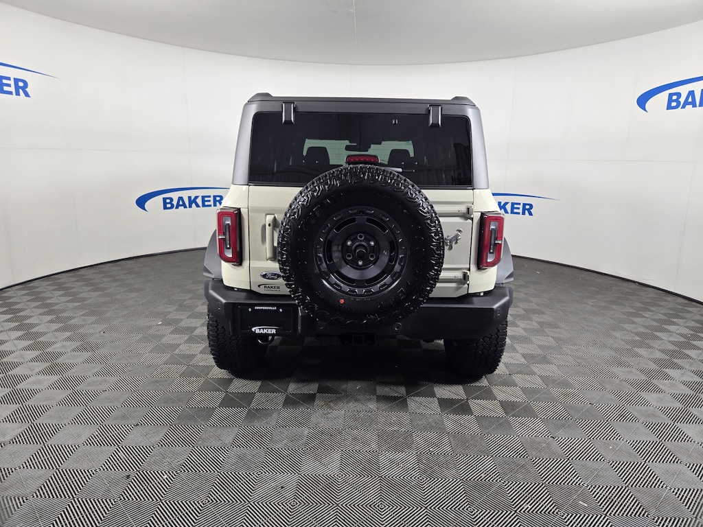 New 2025 Ford Bronco Outer Banks SUV