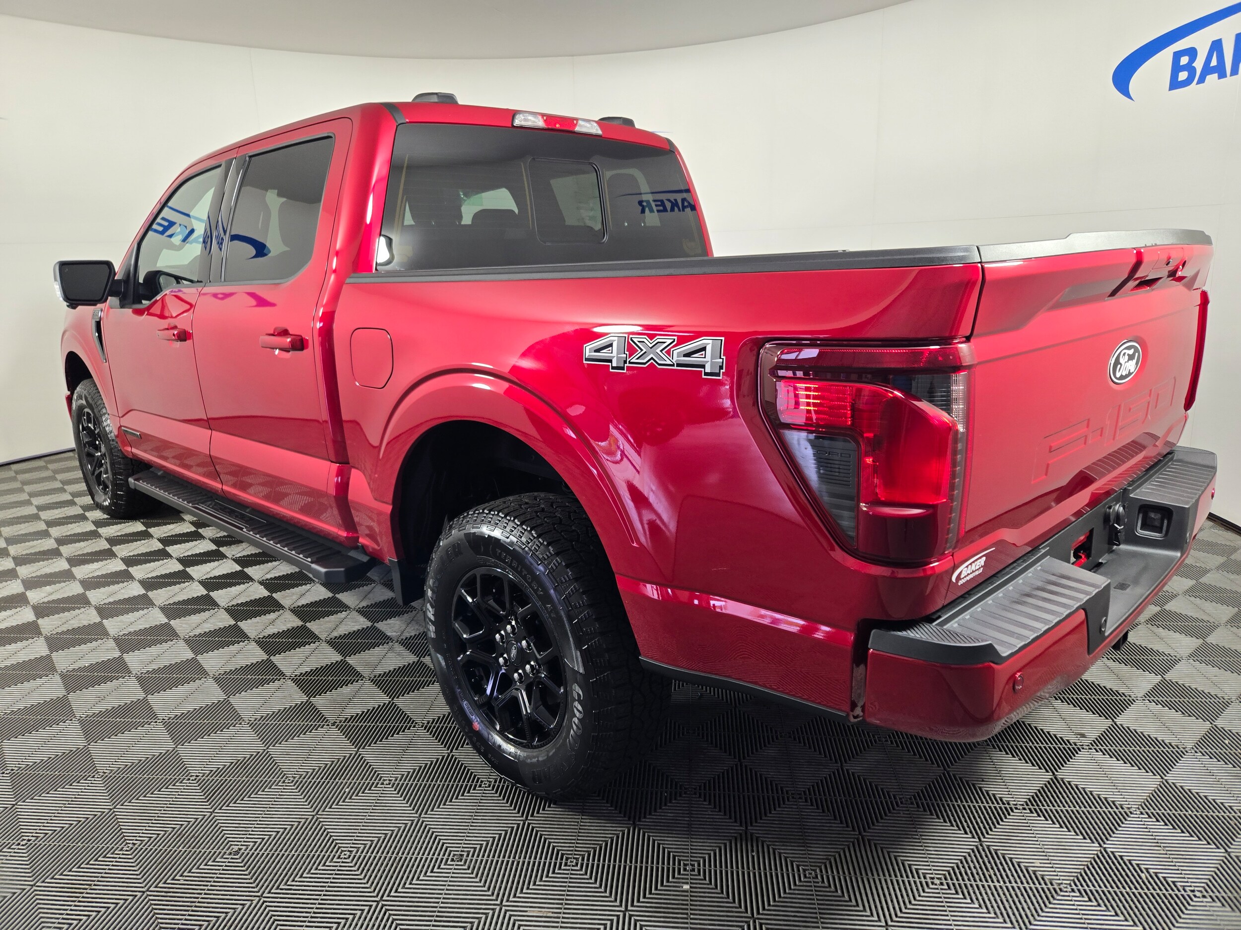 2025 Ford F-150 XLT photo 3