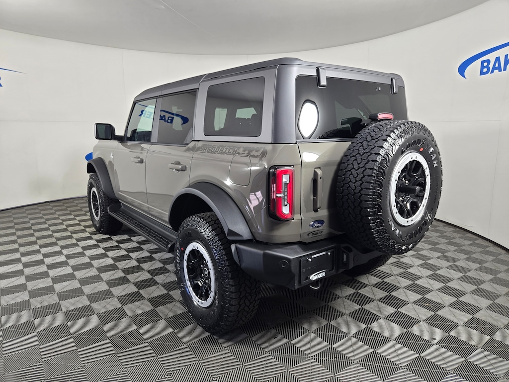 New 2025 Ford Bronco Outer Banks SUV