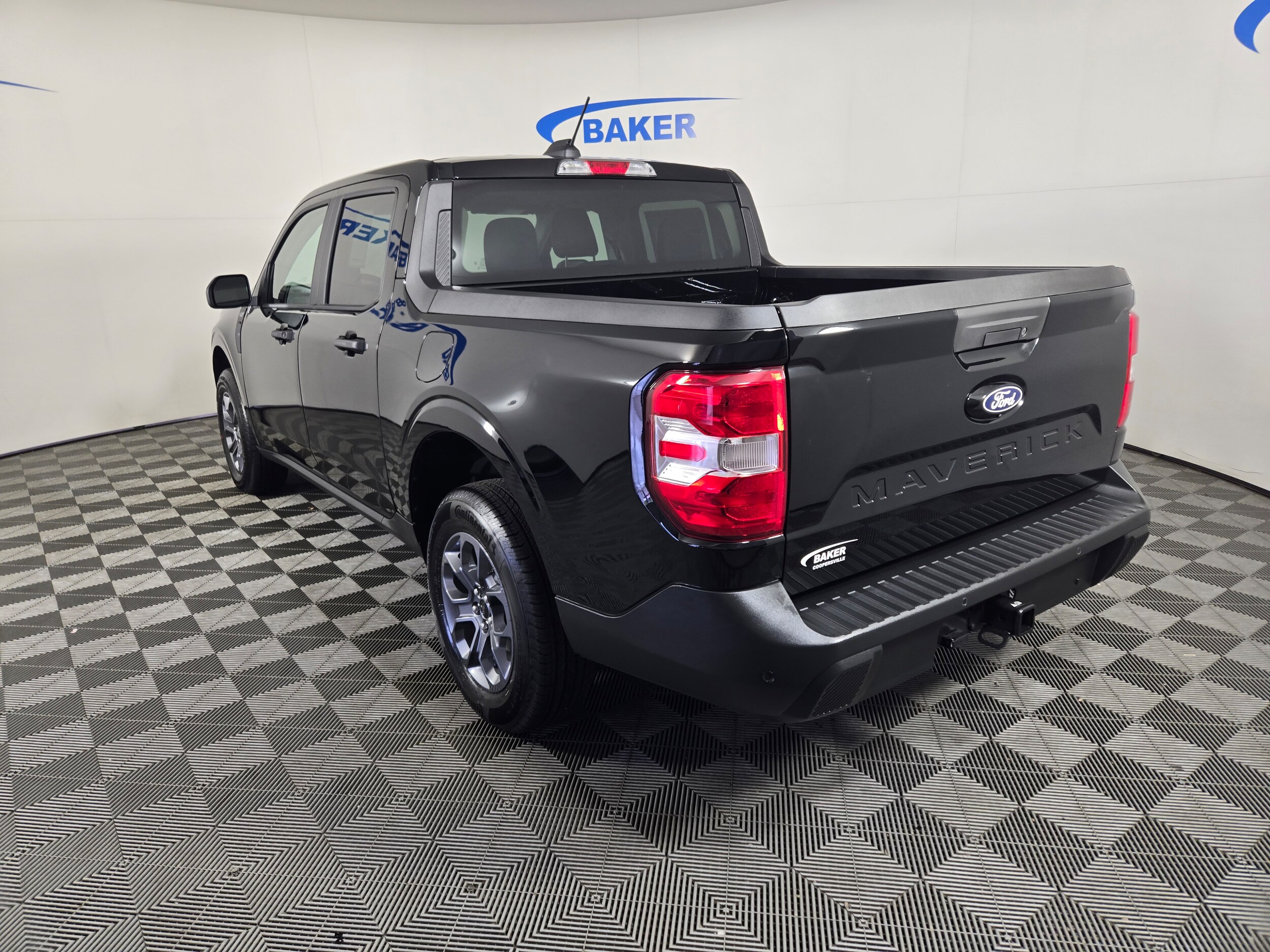 2025 Ford Maverick XLT photo 2