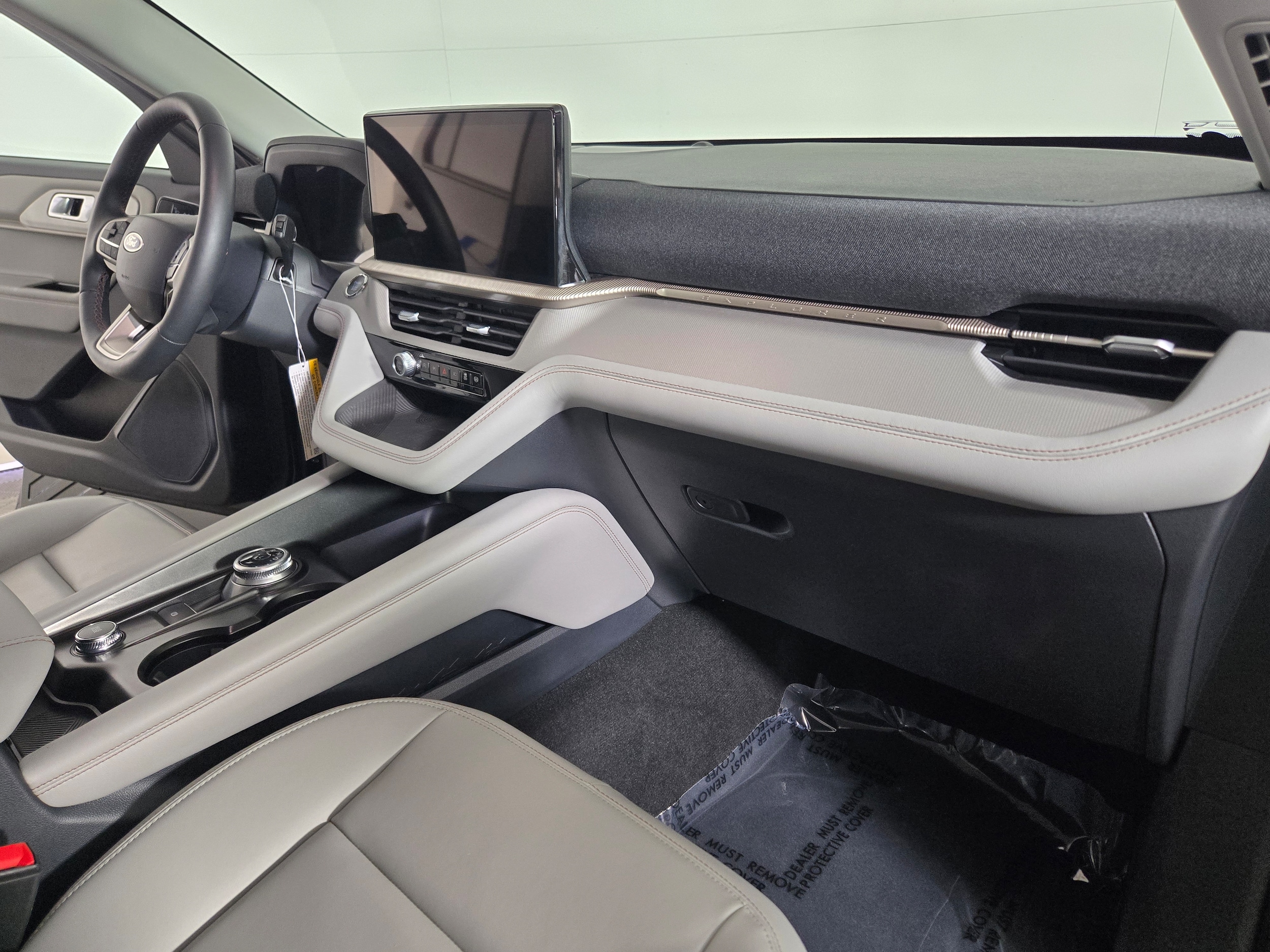 2026 Ford Explorer Active - Photo 11