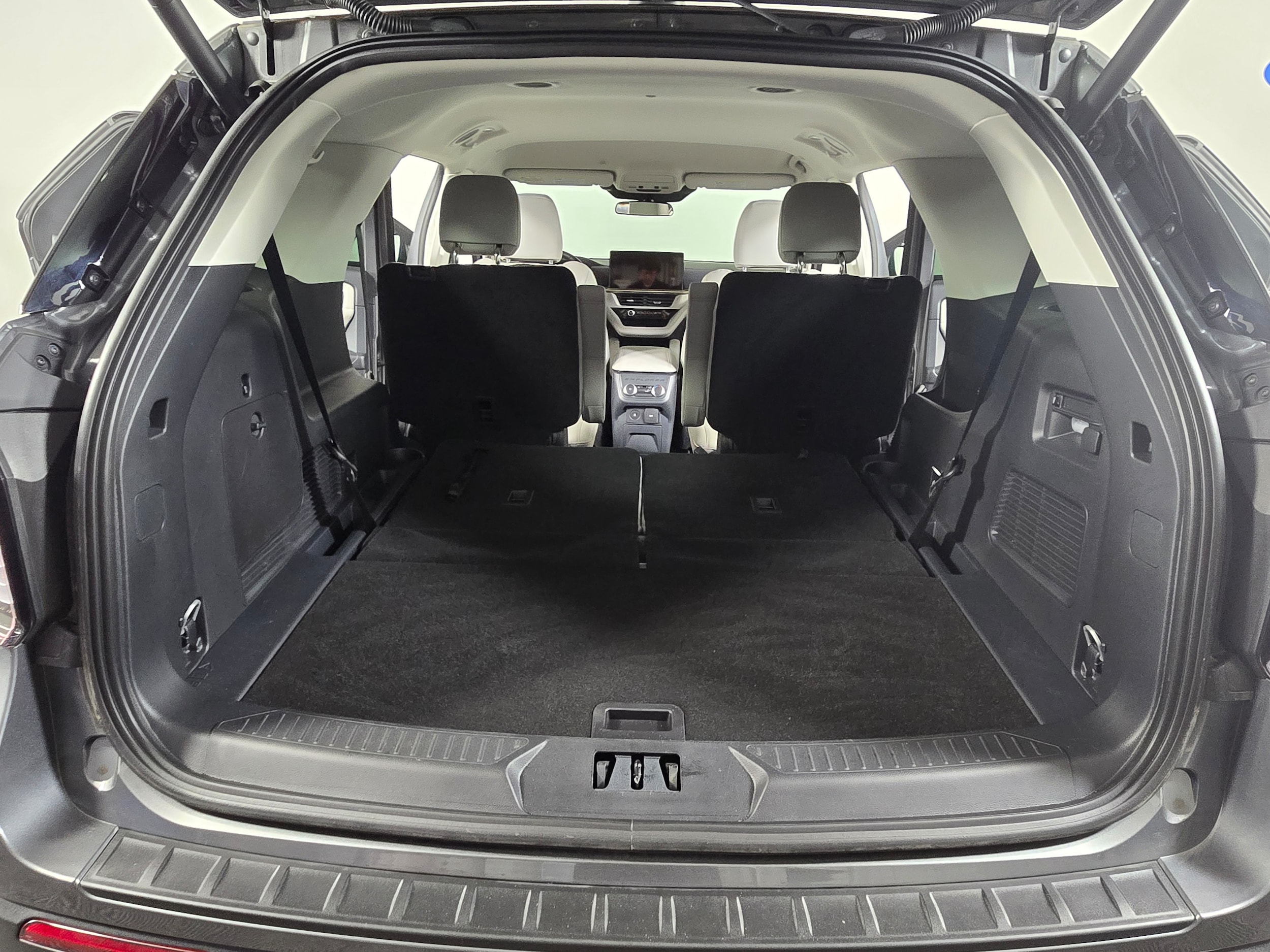 2026 Ford Explorer Active - Photo 17