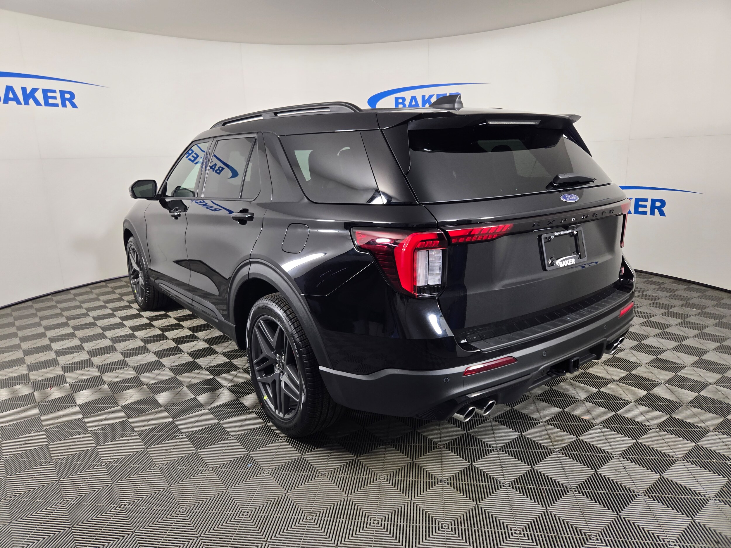 2026 Ford Explorer ST photo 3