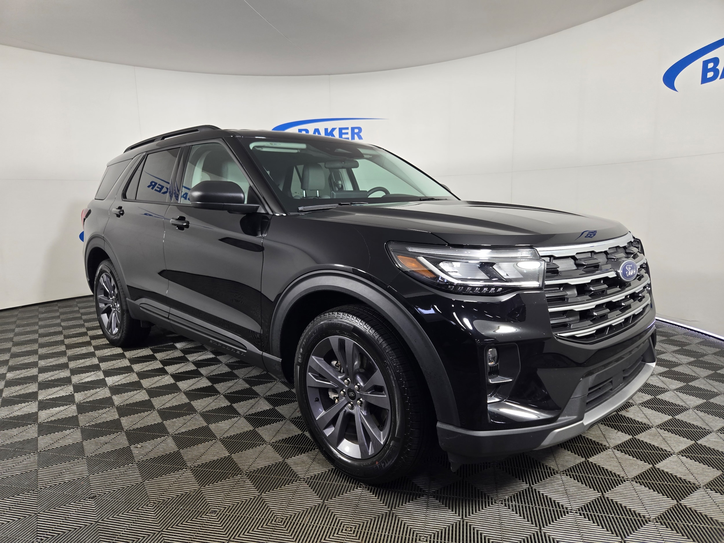 2026 Ford Explorer Active - Photo 7