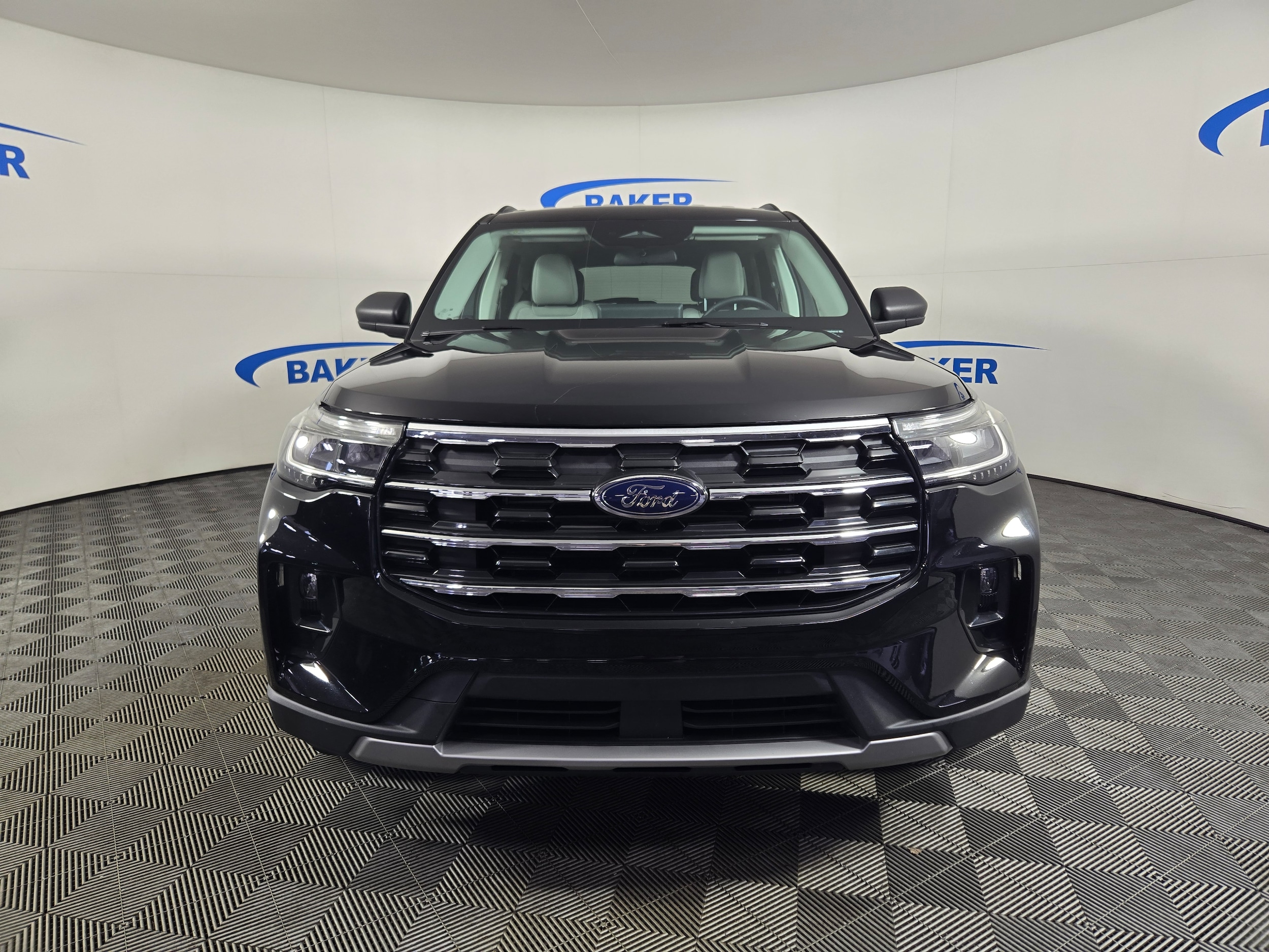 2026 Ford Explorer Active - Photo 8