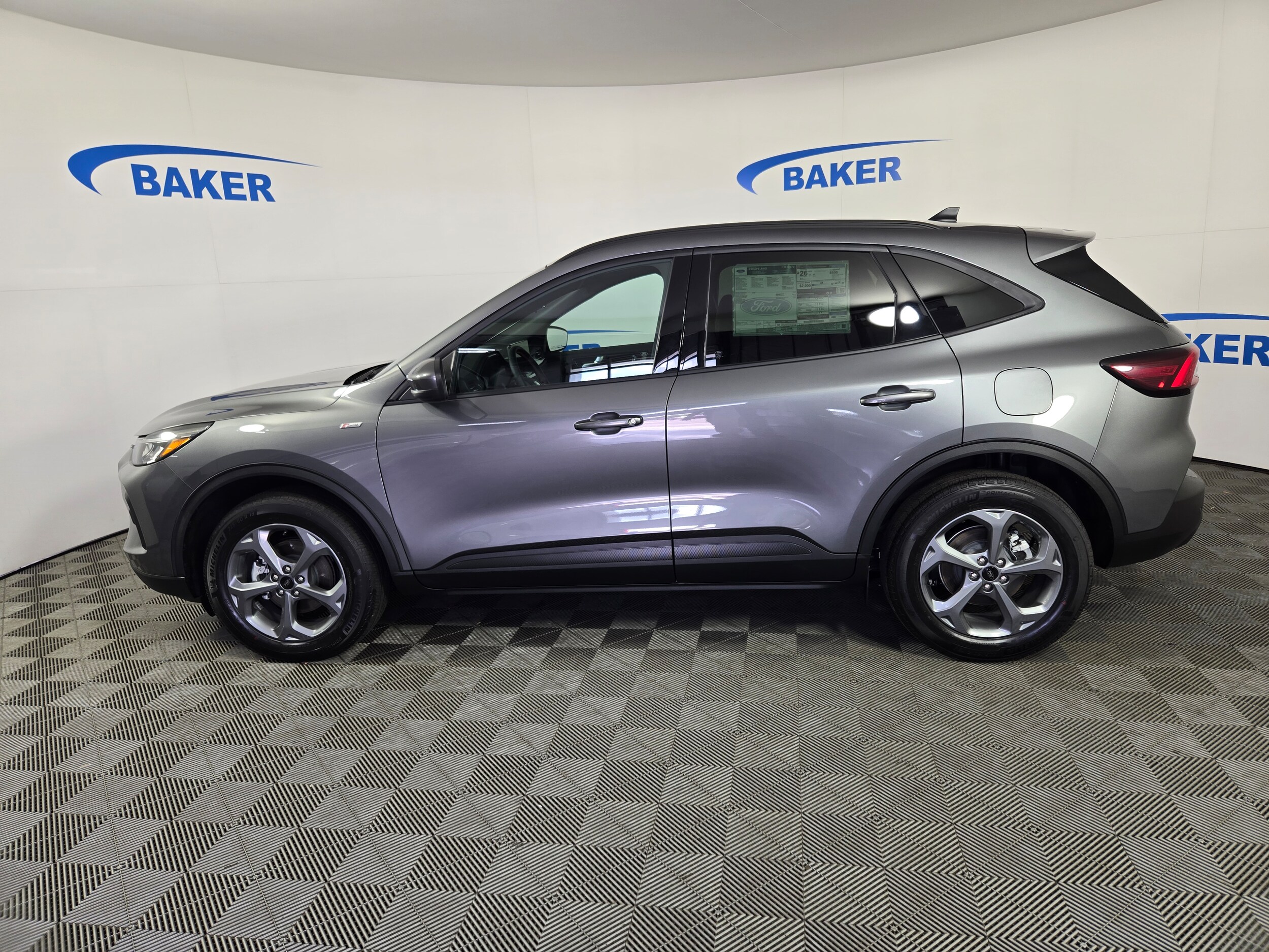 2025 Ford Escape Hybrid ST-Line Select photo 2