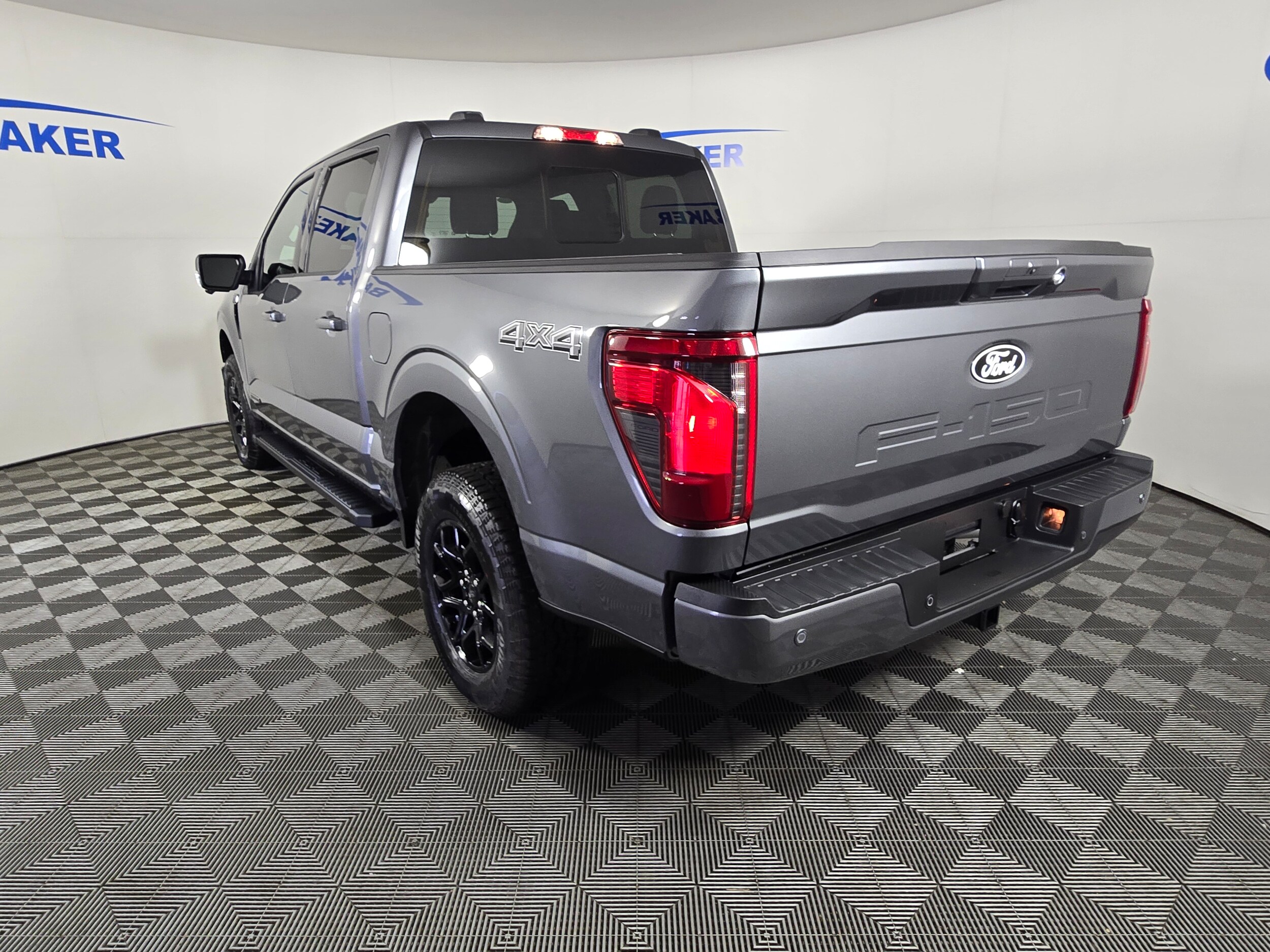 2025 Ford F-150 XLT photo 3