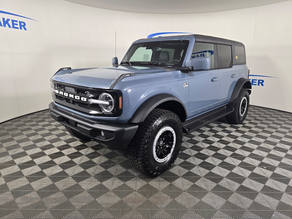 New 2025 Ford Bronco Outer Banks SUV