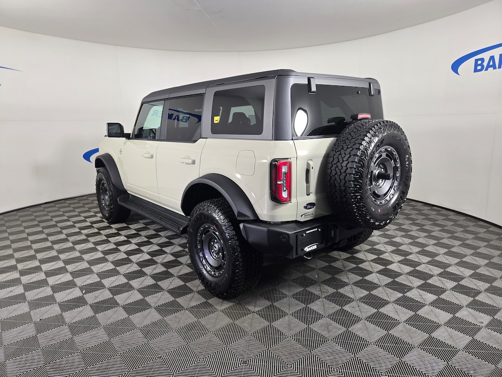 New 2025 Ford Bronco Outer Banks SUV