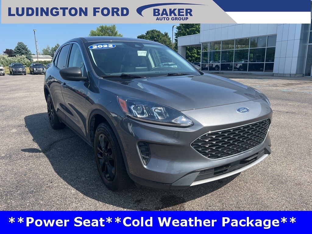 2022 Ford Escape SE photo 2