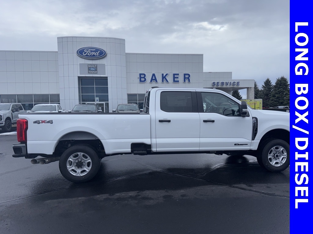 2026 Ford F-350 Super Duty XLT's photo