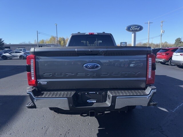 2026 Ford F-250 Lariat photo 3