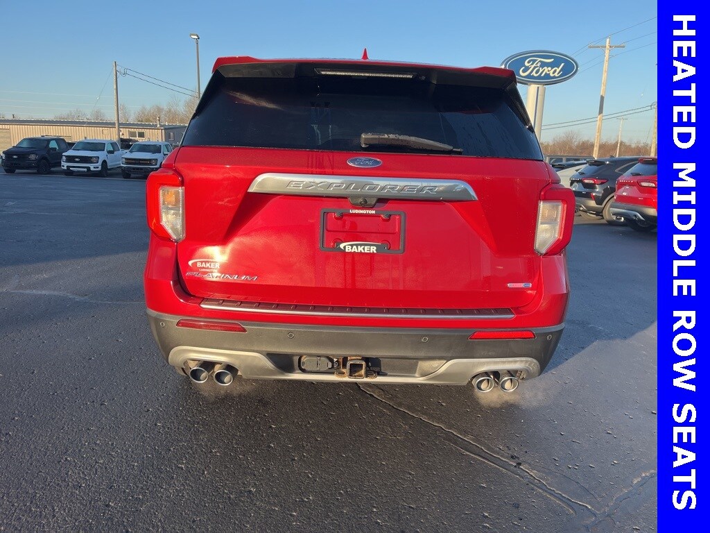 2020 Ford Explorer Platinum photo 2
