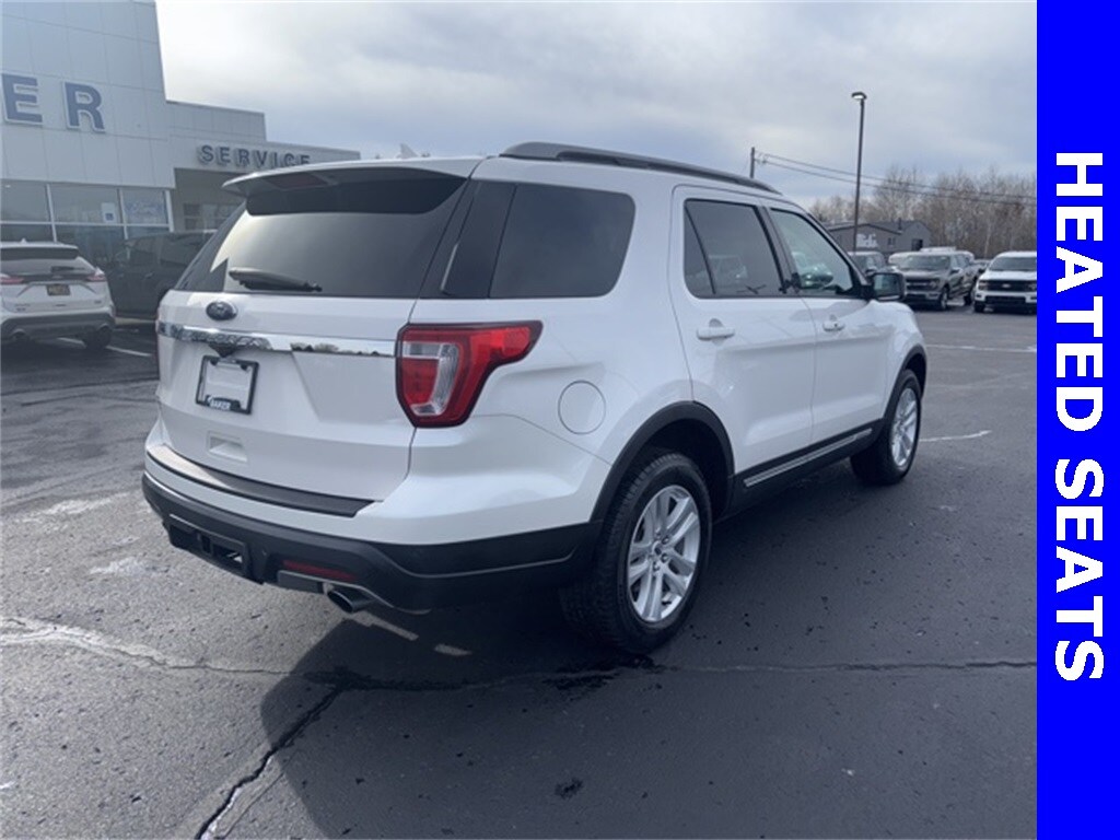 2019 Ford Explorer XLT photo 2