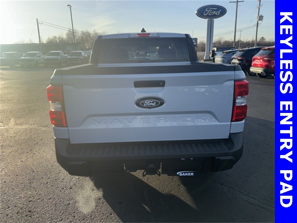 2025 Ford Maverick XLT photo 3