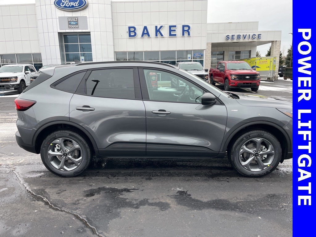 2026 Ford Escape ST-Line's photo