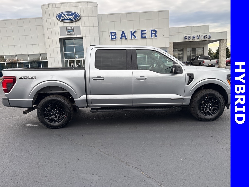 2025 Ford F-150 XLT's photo