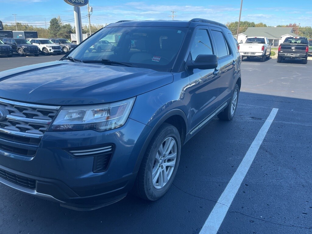 2018 Ford Explorer XLT photo 4